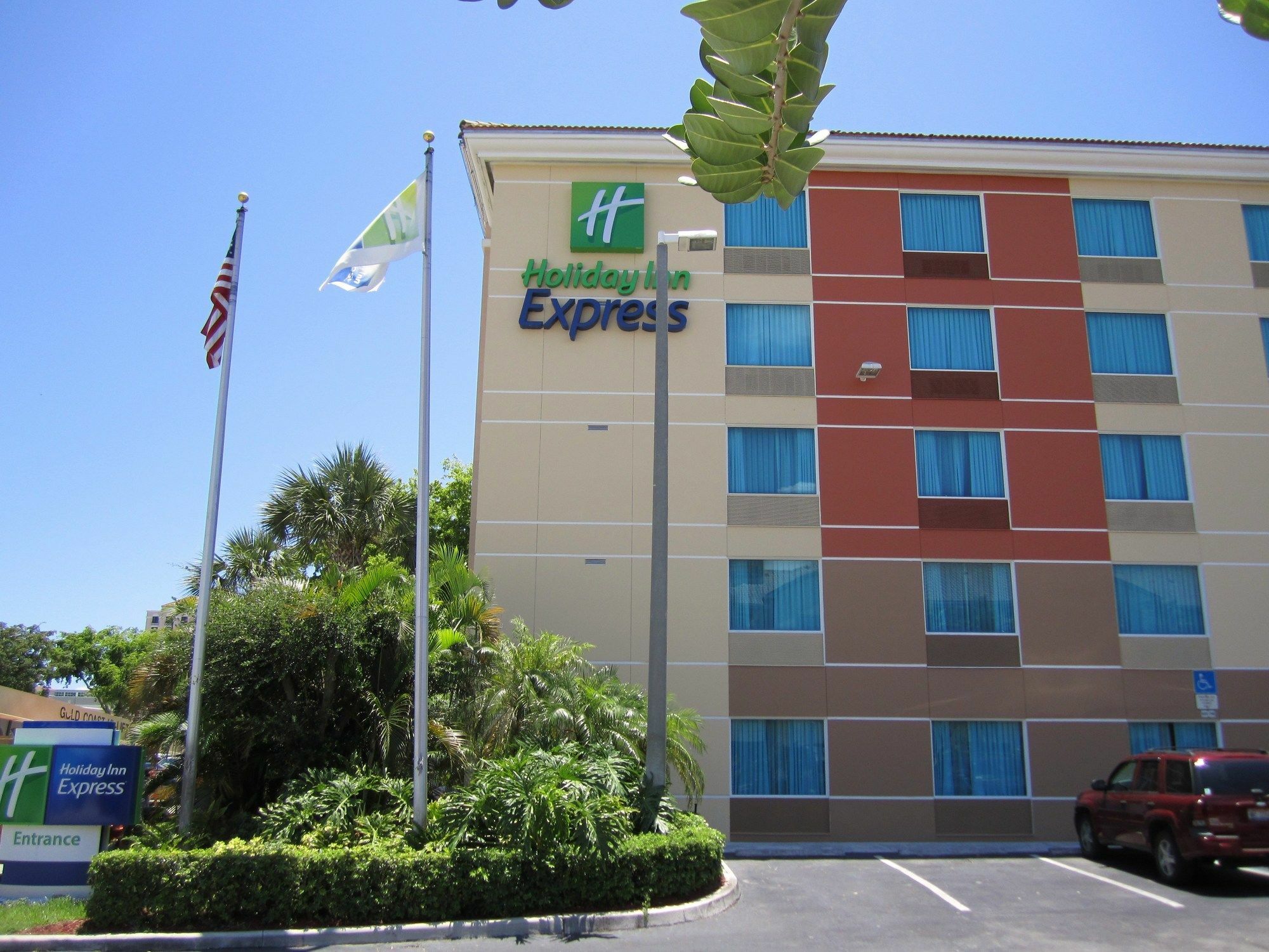 Holiday Inn Express Ft Lauderdale Cruise-Airport By Ihg Fort Lauderdale Exterior photo